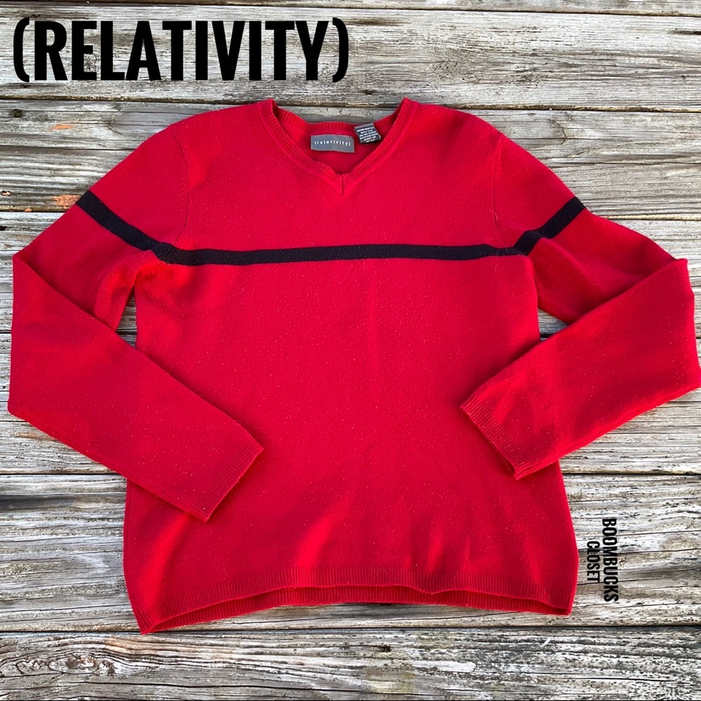 Relativity Boys Size Small Red and Black Soft Warm Knitted Sweater.